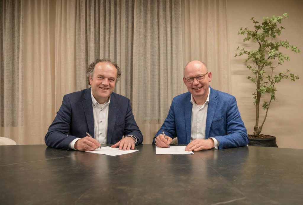 Marco and Martijn at the drawing board